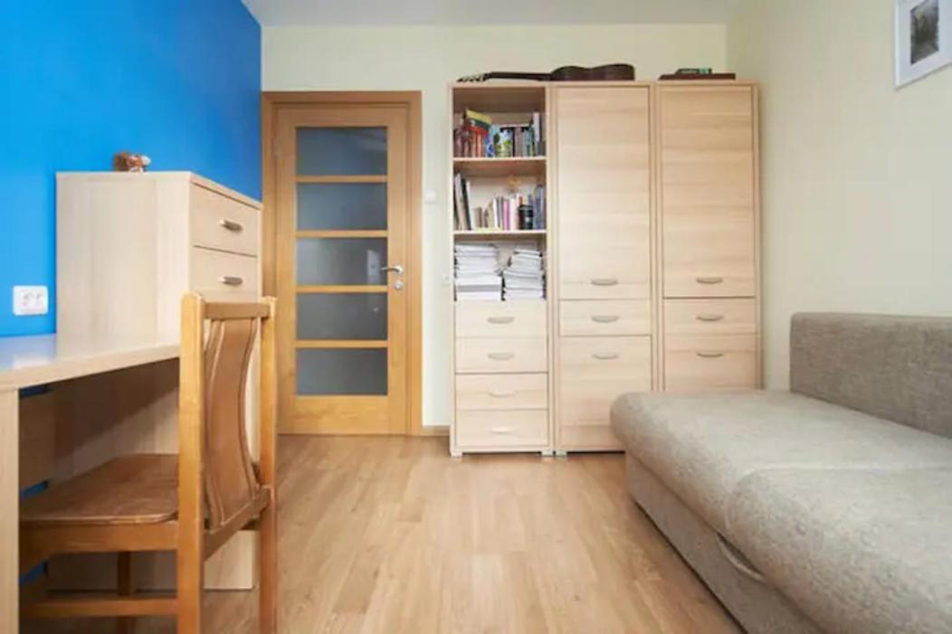 Cozy Private Room In A Three Room Apartment Free Parking Feel Like At Home Vilnius Exteriör bild